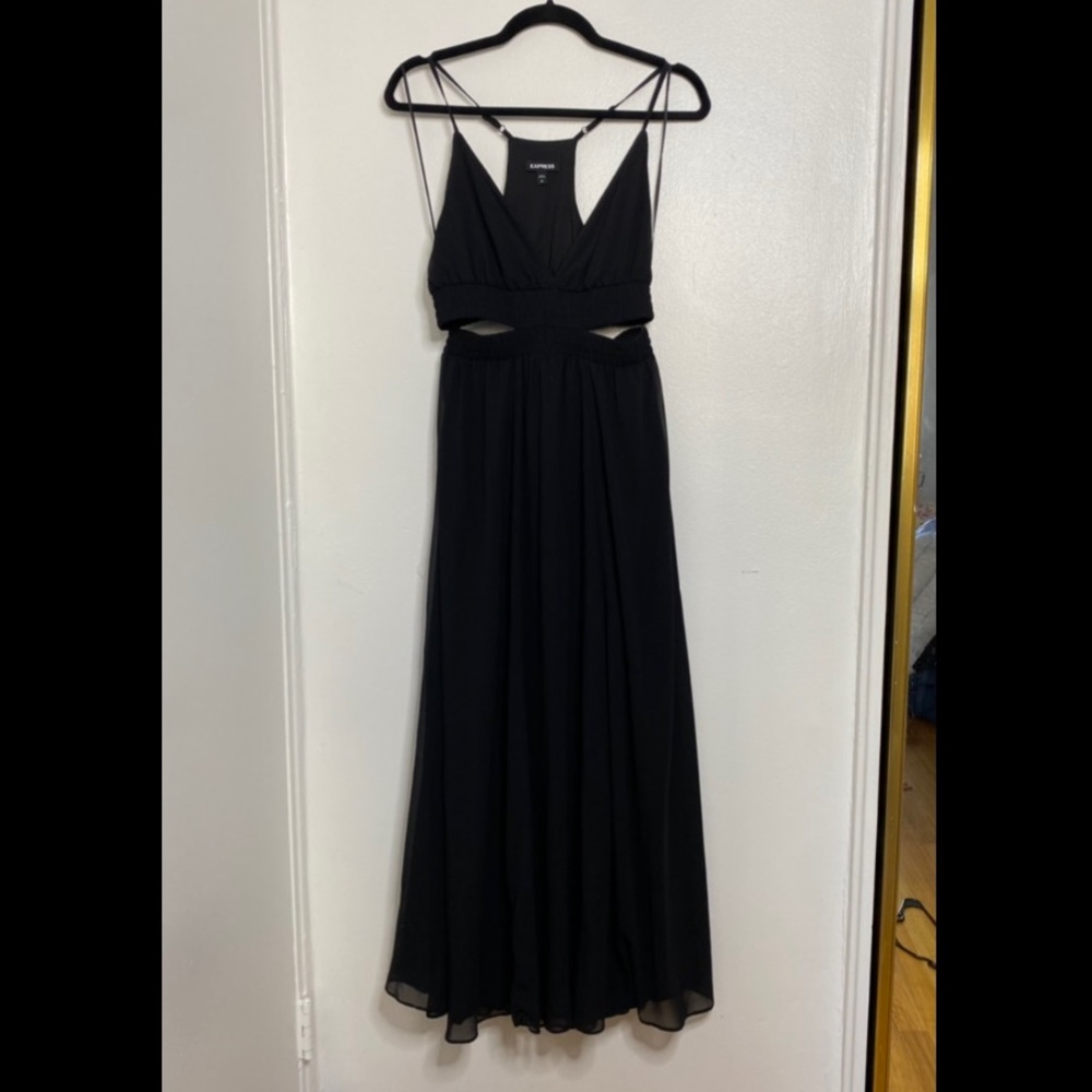 EXPRESS Black V-Neck Side Cutout Maxi Dress - SMALL